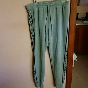 Women's jogger